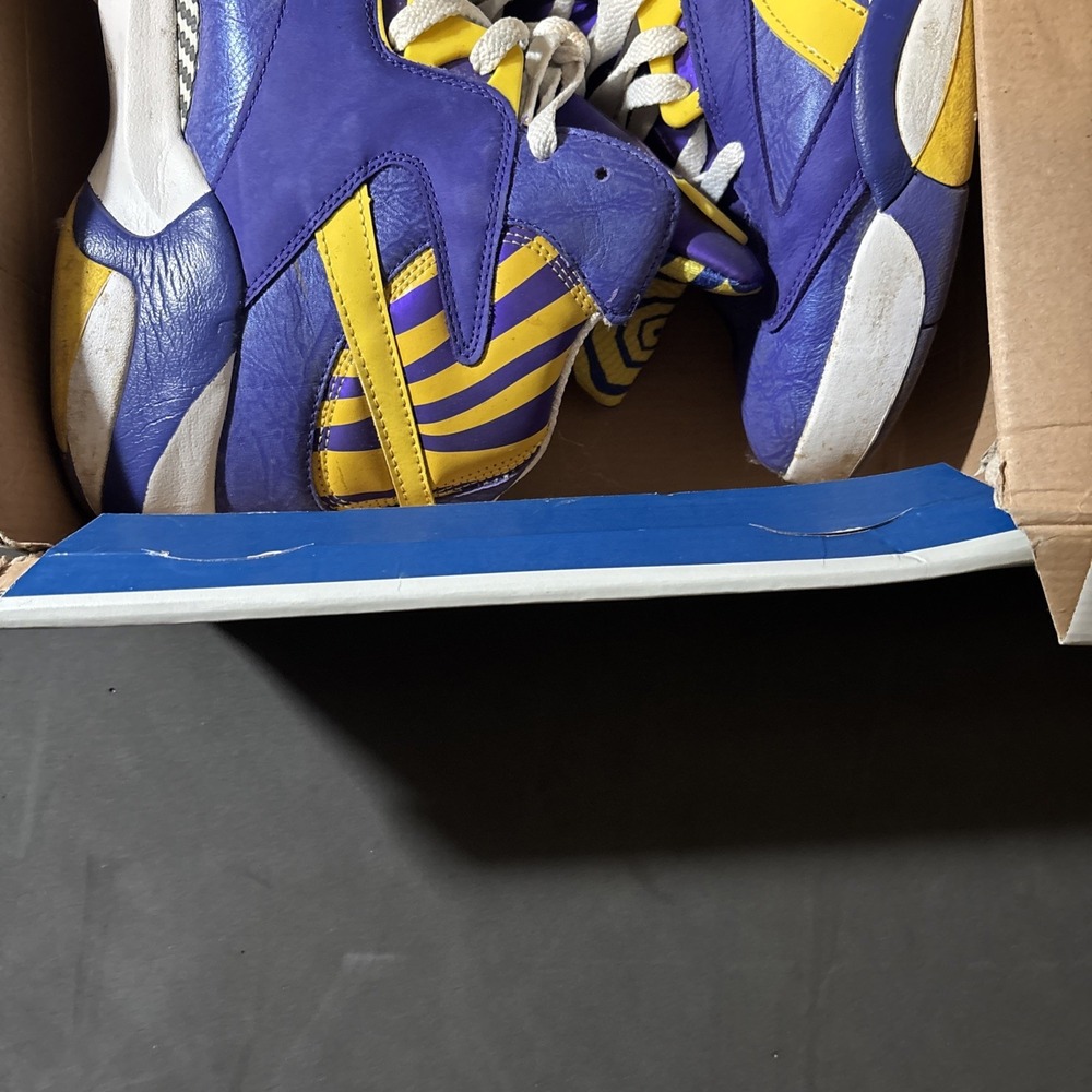 Reebok Shaq Attaq Pump lakers Purple‎ Yellow Men's Size 12 Shaquille O'Neal - Picture 3 of 16